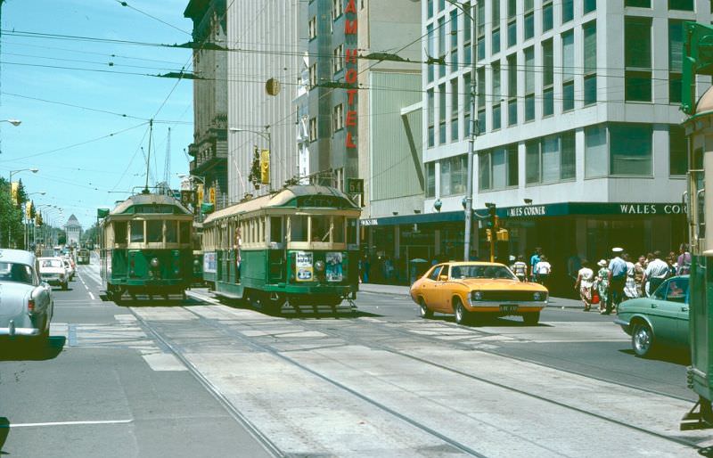 Swanston and Collins Streets, Melbourne, 1978