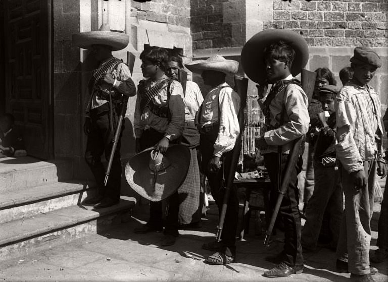 The Mexican Revolution through the Lens of Agustín Casasola