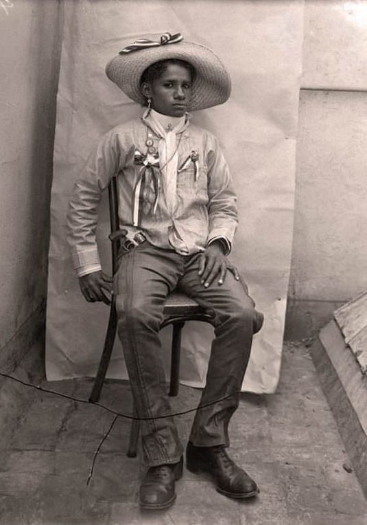 The Mexican Revolution through the Lens of Agustín Casasola