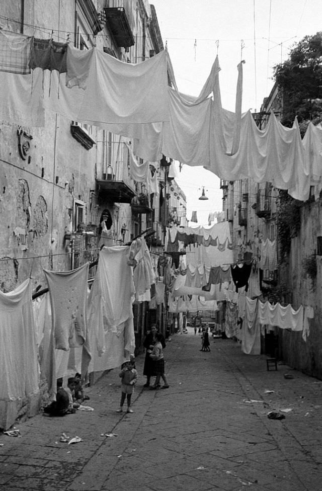 Street in the Old Town. (Mario De Biasi)