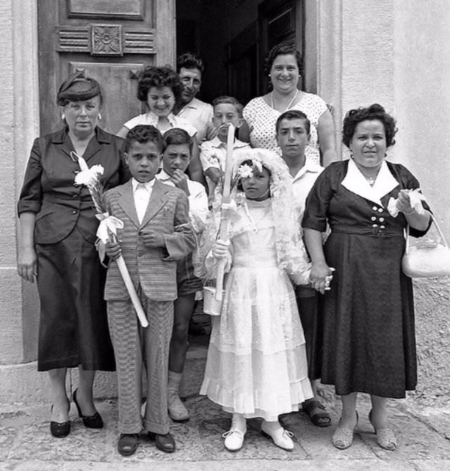 What Naples looked like in the 1950s Through Fascinating historical Photos