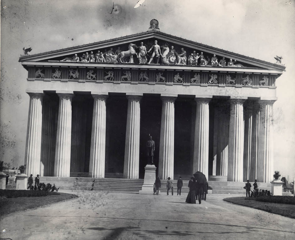 The Parthenon in Nashville's Centennial Park, 1897
