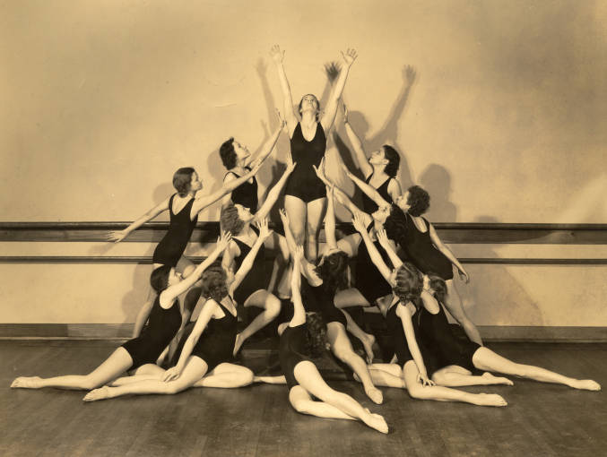 A class in Modern Dance at Ward-Belmont College, 1933