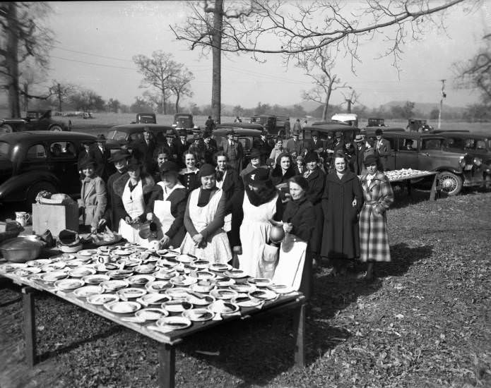 Brentwood, Tennessee, landholders honored by Hillsboro Hounds, 1936