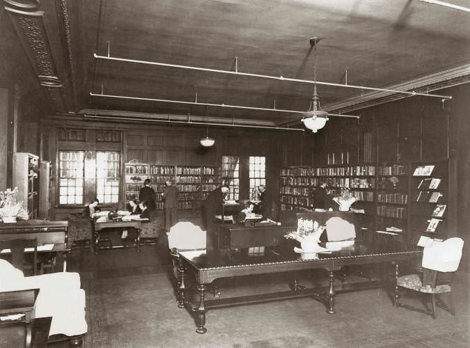 Business Branch of the Carnegie Library of Nashville, 1932