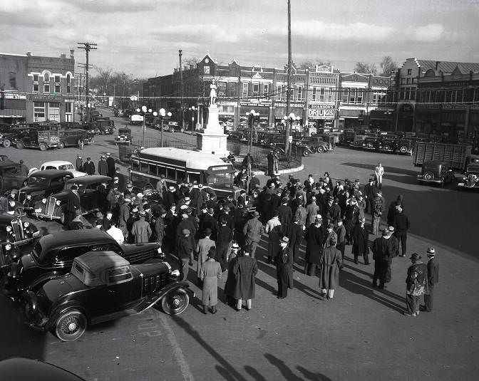 Colonel Luke Lea at Lebanon, Tennessee, just out of prison, 1936