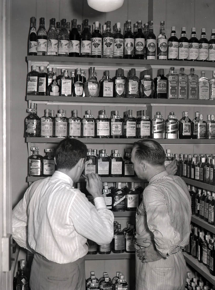 First day of legal liquor sales in Davidson County, 1939