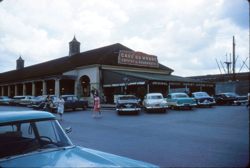 Cafe du Monde, New Orleans, 1956.