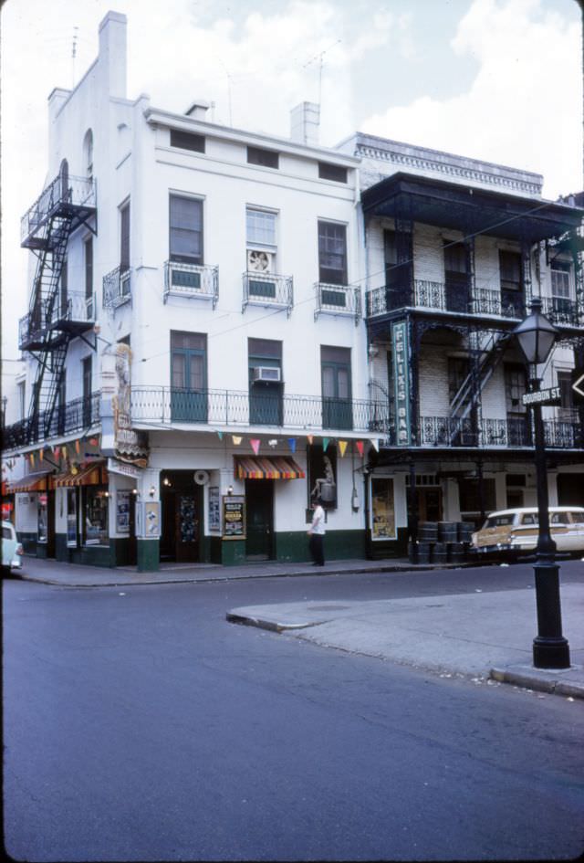 Felix's Bar off Bourbon Street, New Orleans, 1956.
