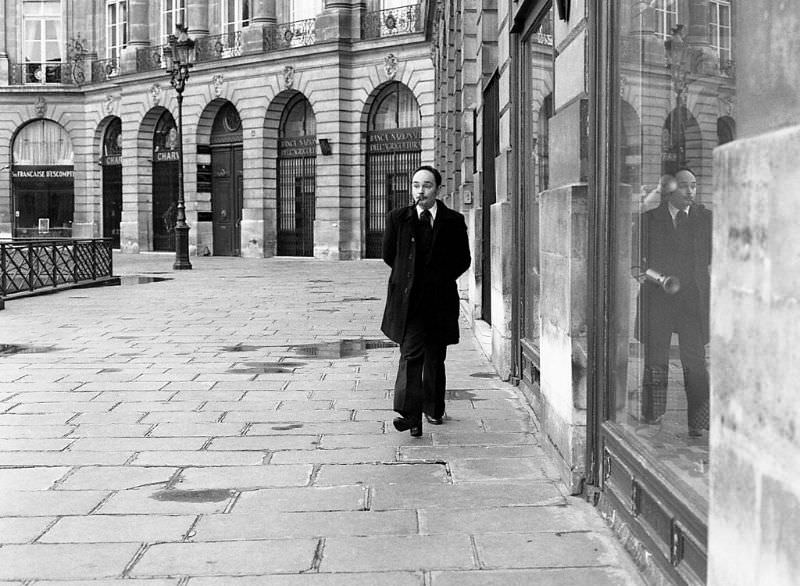 Fascinating Photos Capturing Street Life of Paris in 1981