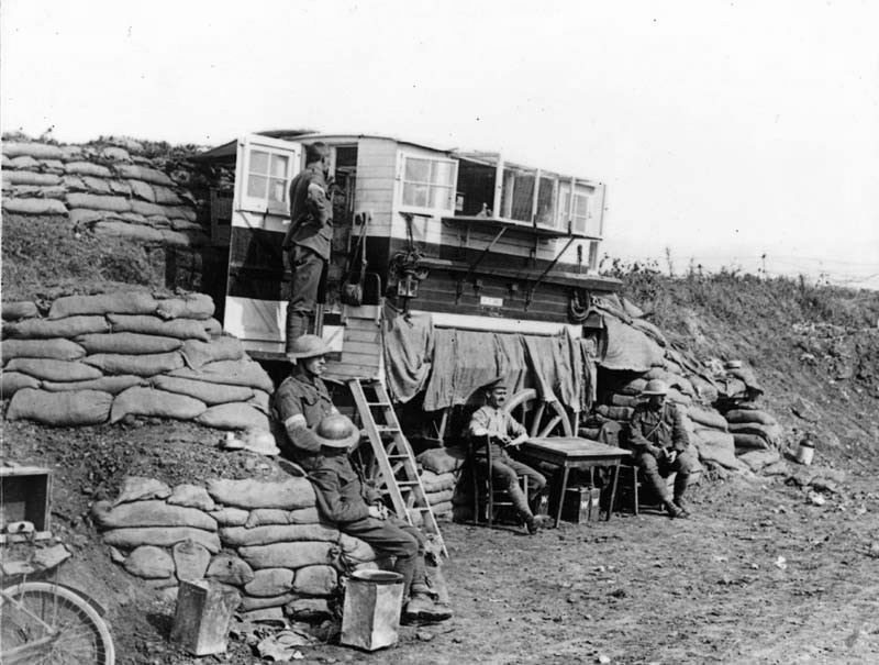 Pigeon Lofts of WWI: Historical photos of B-type Buses that were Used to Transport Messenger Birds