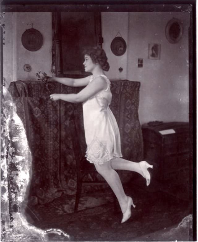 Rare Historic Photos of Prostitutes from the Red-Light District of Storyville, New Orleans in 1912