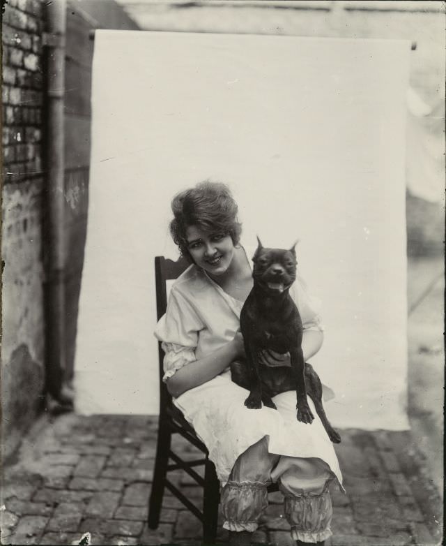 Rare Historic Photos of Prostitutes from the Red-Light District of Storyville, New Orleans in 1912