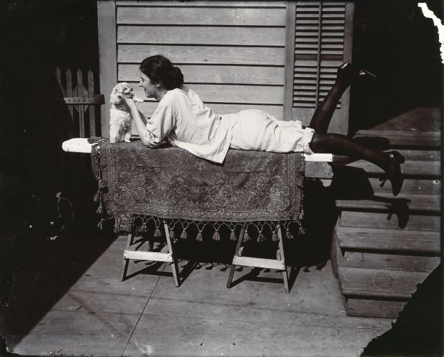 Rare Historic Photos of Prostitutes from the Red-Light District of Storyville, New Orleans in 1912