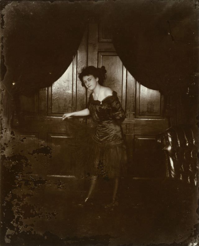 Rare Historic Photos of Prostitutes from the Red-Light District of Storyville, New Orleans in 1912