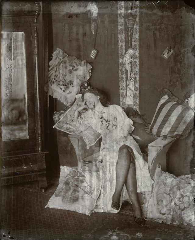 Rare Historic Photos of Prostitutes from the Red-Light District of Storyville, New Orleans in 1912