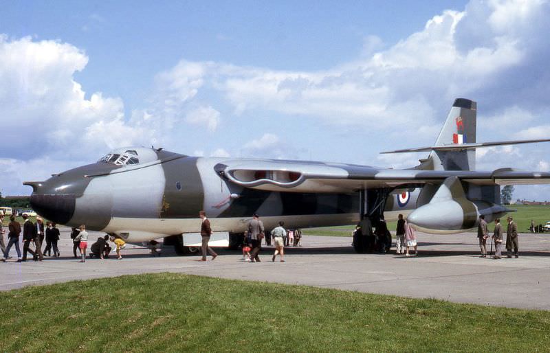 Vickers Valiant, 1965