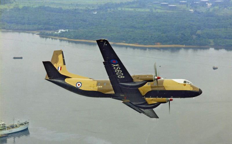 A Hawker Siddeley Andover C.1 (XS606) of No 52 Squadron flying from the Squadron's station at RAF Seletar, Singapore, 1968