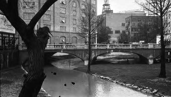 Navarro Street Bridge on lower arm of the San Antonio River Bend, San Antonio, 1927