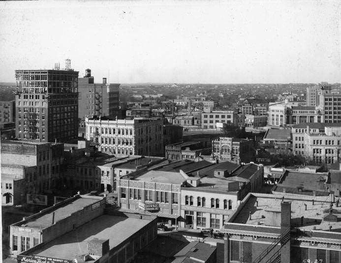 View looking north, northwest from roof of Plaza Hotel, San Antonio, 1927