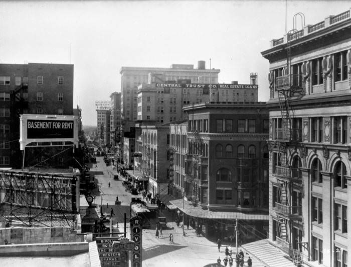 Houston Street looking west from Woolworth Building, San Antonio, 1927