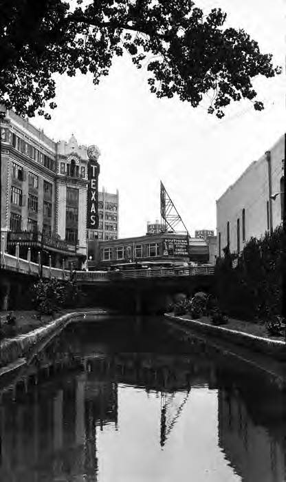 Texas Theater and Houston Street Bridge over the San Antonio River, San Antonio, 1927