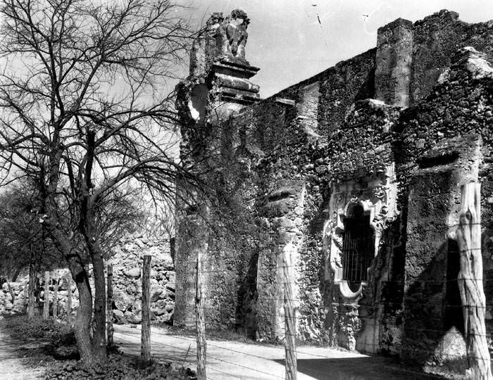 Exterior of church at Mission San Jose after the collapse of the bell tower, San Antonio, 1928