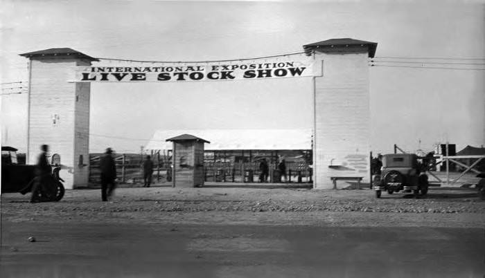 Entrance gate to International Exposition and Live Stock Show, San Antonio, 1928