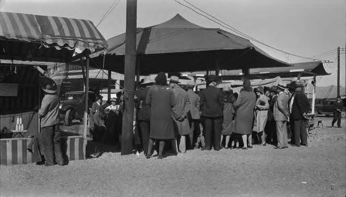 Midway at Rice-Dorman Carnival, International Exposition and Live Stock Show, San Antonio, 1925