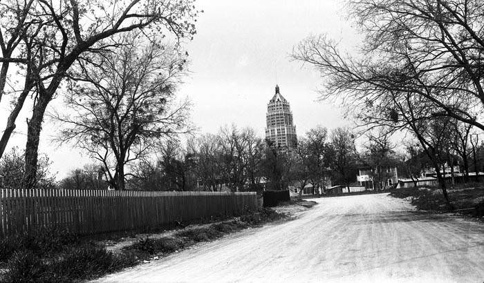 Washington Street looking north toward intersection of Martinez Street (later Durango Blvd.), San Antonio, 1929
