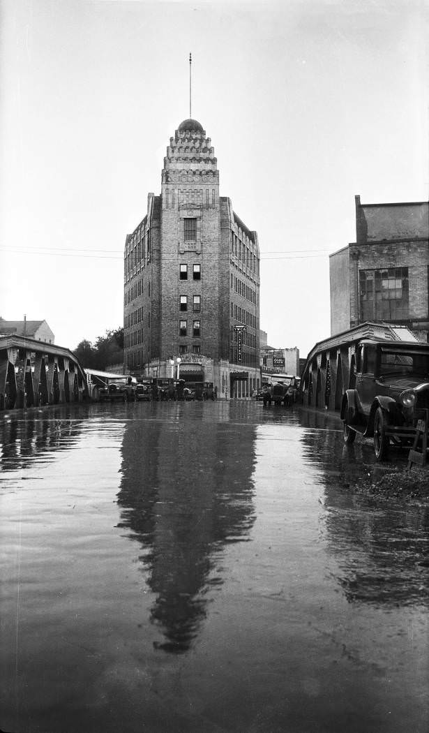 Casino Club Building following a rain shower, San Antonio, 1929