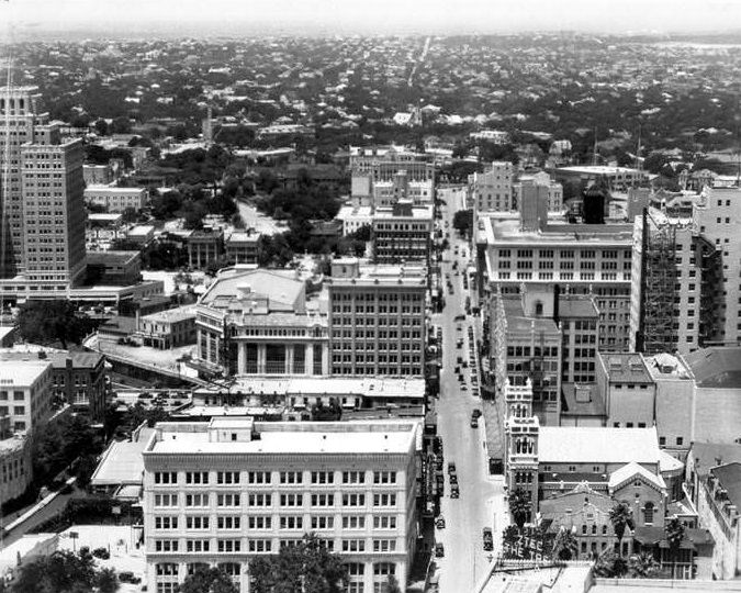 Bird's-eye view of North St. Mary's Street from Smith-Young Tower, San Antonio, 1929