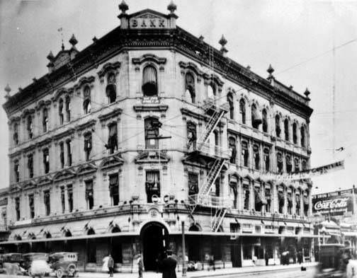 Kampmann Building, northeast corner of Soledad and Commerce Streets, 1920s