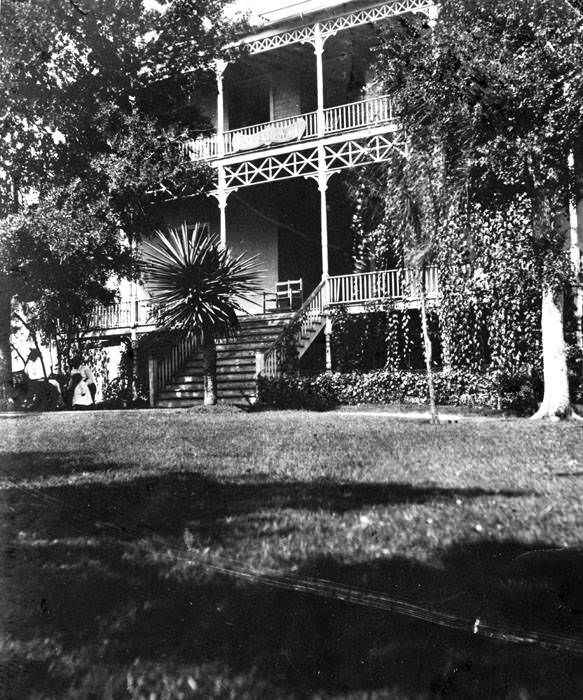 Exterior of Argyle Hotel, Alamo Heights, 1920s