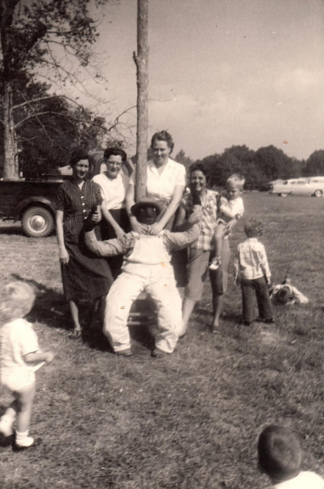 What Scarecrows looked like in the Past Through these Historical Photos