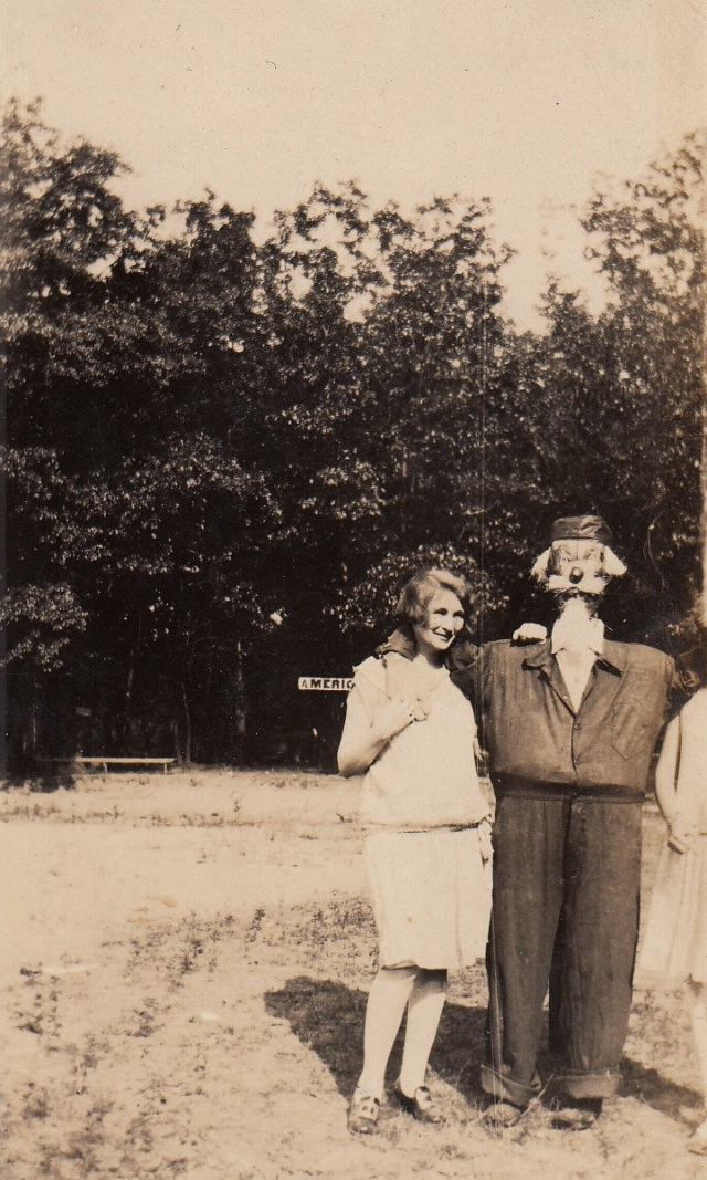 What Scarecrows looked like in the Past Through these Historical Photos