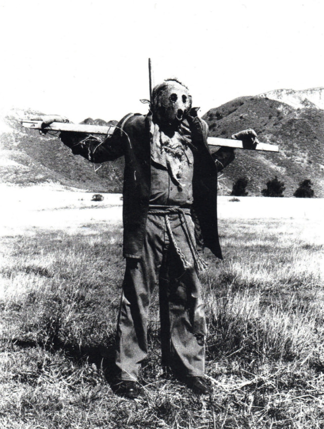 What Scarecrows looked like in the Past Through these Historical Photos