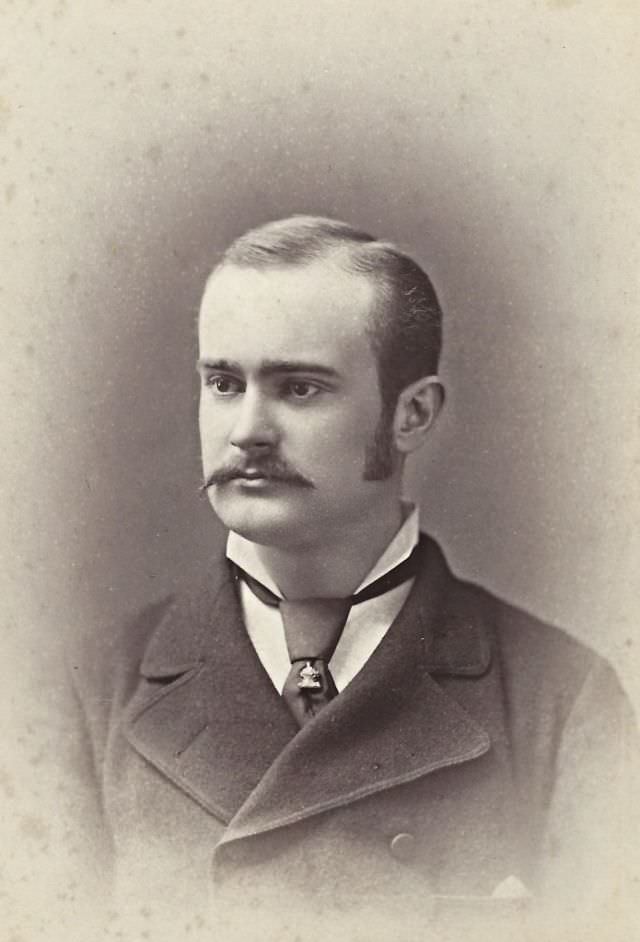 Albert Marion Tallmadge (1854-1905), Yale Law School, 1877