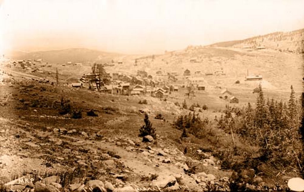 Caribou after the fire of 1879