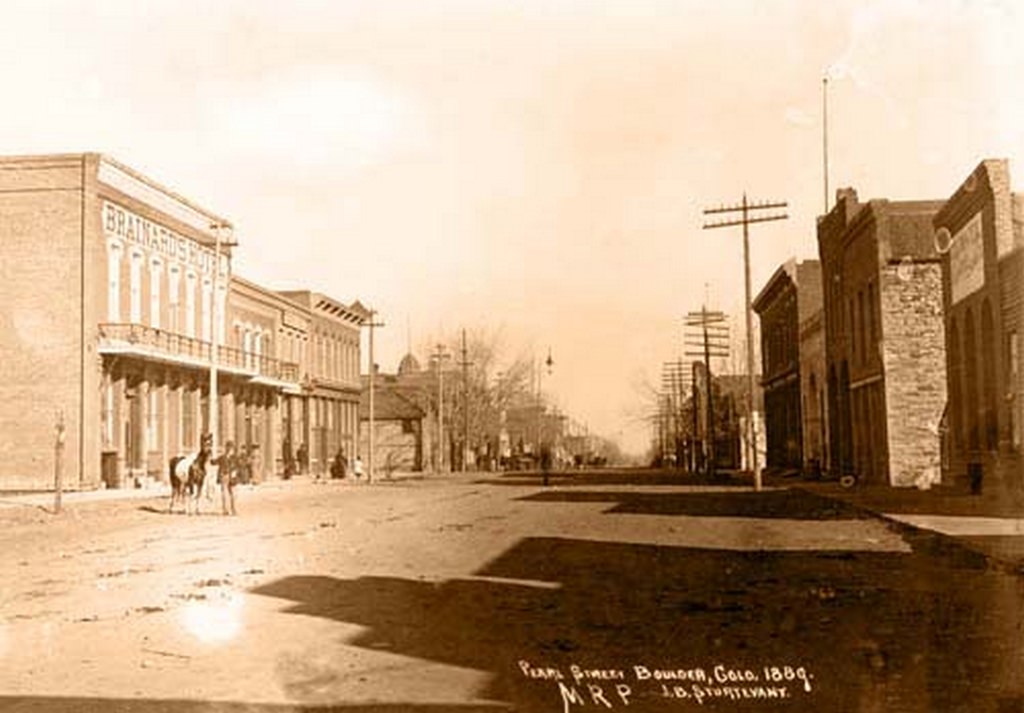 Pearl Street from 10th Street, 1889