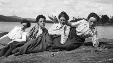 Camden family trip late-19th century