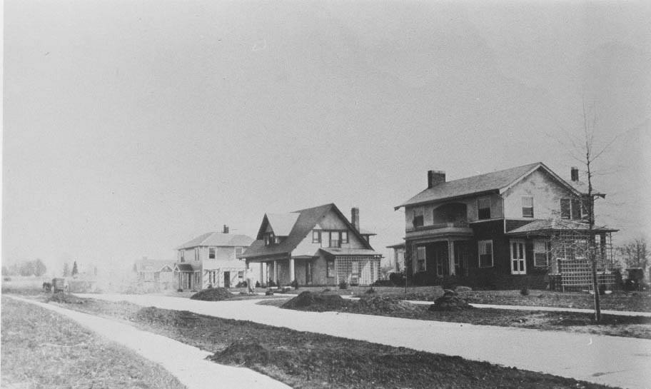 Charlotte 1910s