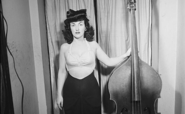 Vivien Garry