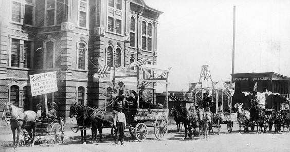 Fort Worth Parade on Belknap Street, 1898