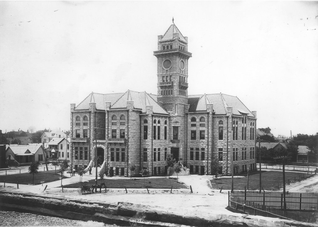 Old Fort Worth City Hall, 1893