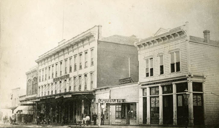 Squire's Opera House, 1880