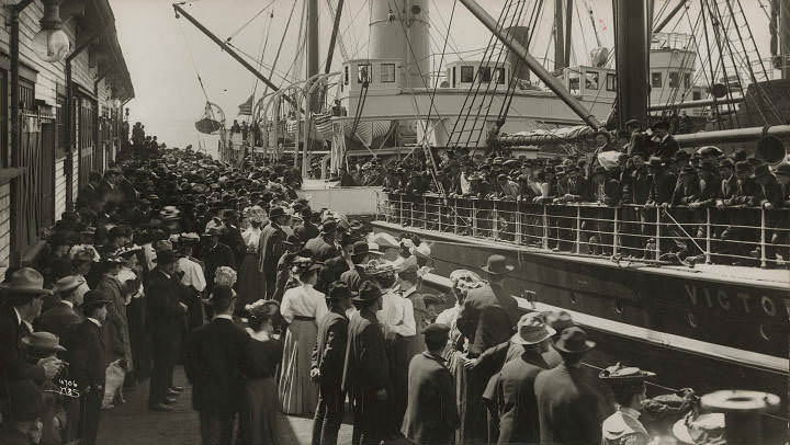 Scene at the dock during Alaska gold rush, 1898