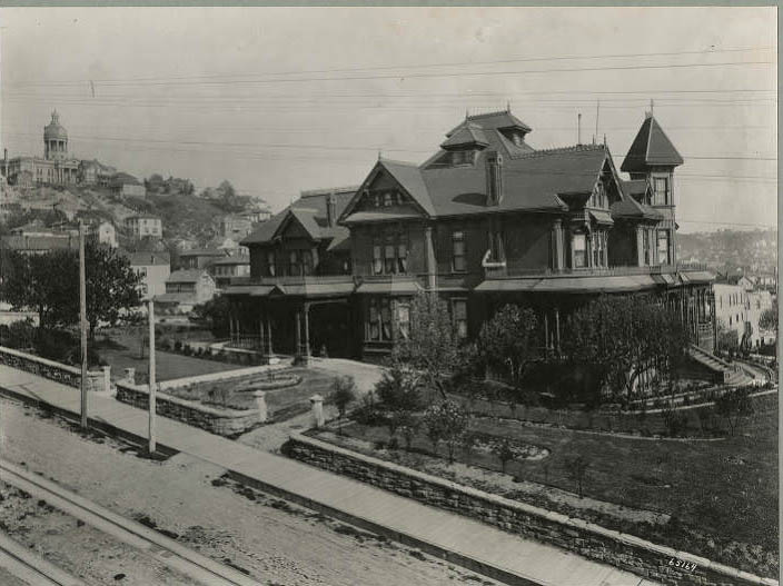 Seattle Public Library in Yesler Mansion, 1899