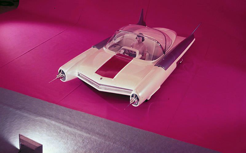 1954 Ford FX-Atmos: The Futuristic Car with Glass Dome Roof, Tail fins, and Rocket exhaust taillights