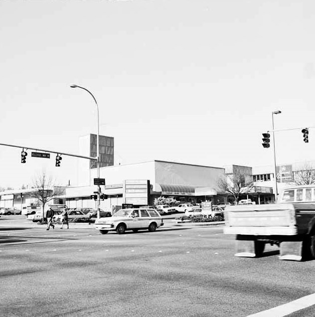 Bellevue Way at NE 8th Street, Bellevue, 1985